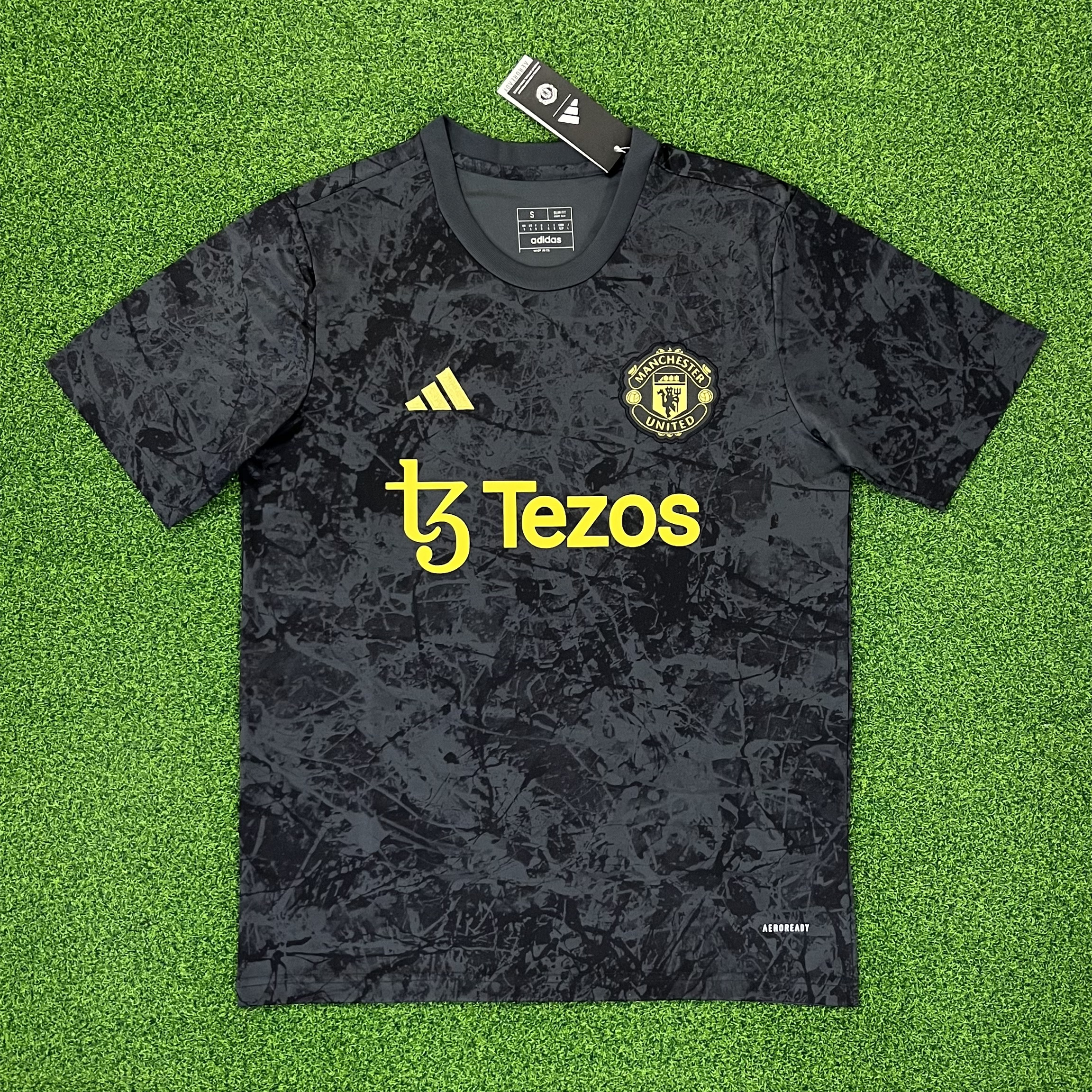 Manchester United 23-24 Black Pre-match Jersey - Fans Version